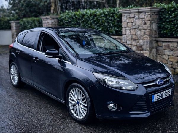 Ford Focus Hatchback, Petrol, 2013, Black