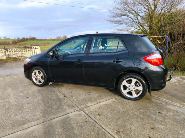 Toyota Auris Hatchback, Diesel, 2011, Black