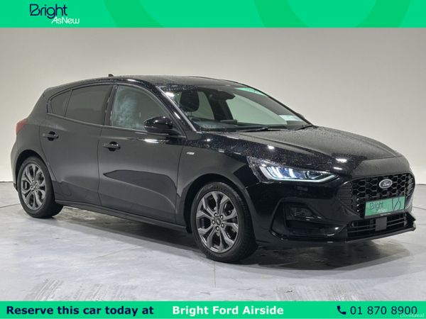 Ford Focus Hatchback, Petrol, 2023, Black