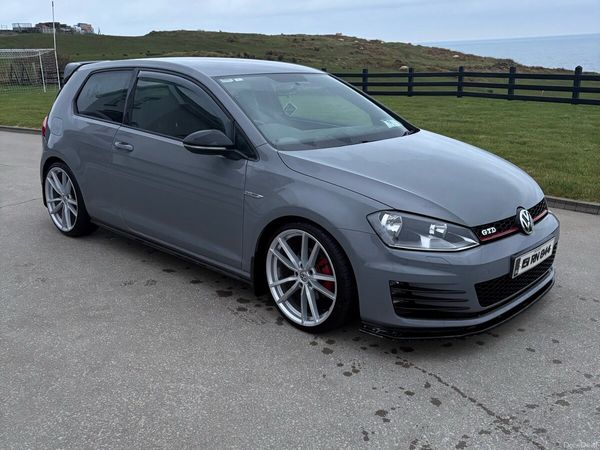 Volkswagen Golf Hatchback, Diesel, 2015, Silver