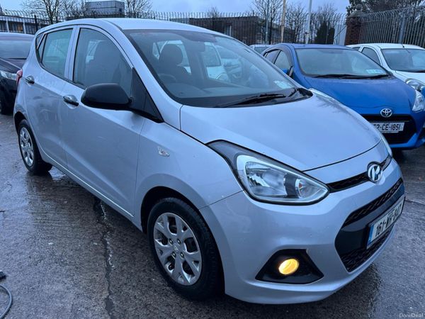 Hyundai i10 Hatchback, Petrol, 2016, Silver