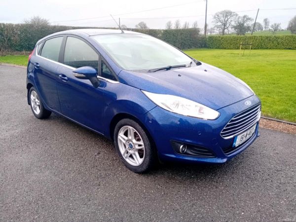 Ford Fiesta Hatchback, Petrol, 2015, Blue