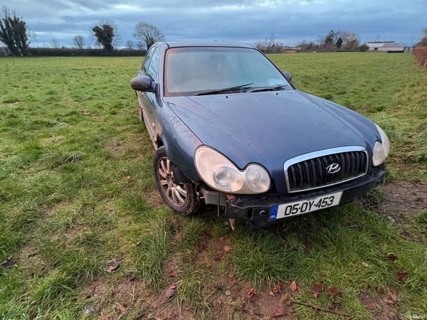 Hyundai Sonata Saloon, Petrol, 2005, Blue