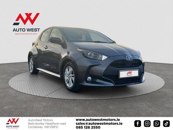 Toyota Yaris Hatchback, Petrol Hybrid, 2022, Grey