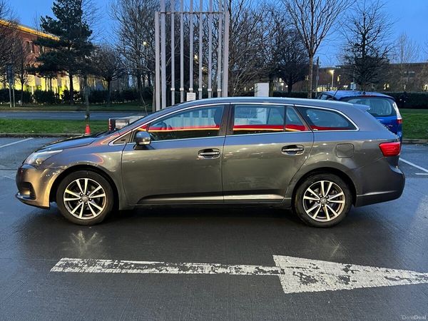 Toyota Avensis Estate, Diesel, 2013, Grey