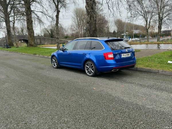 Skoda Octavia Estate, Diesel, 2017, Blue