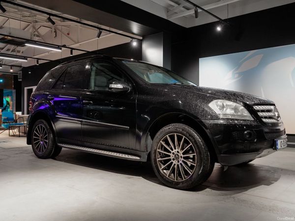 Mercedes-Benz M-Class SUV, Diesel, 2010, Black