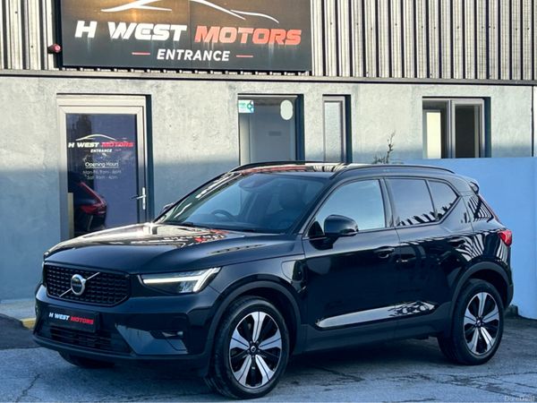 Volvo XC40 Estate, Petrol Hybrid, 2022, Black