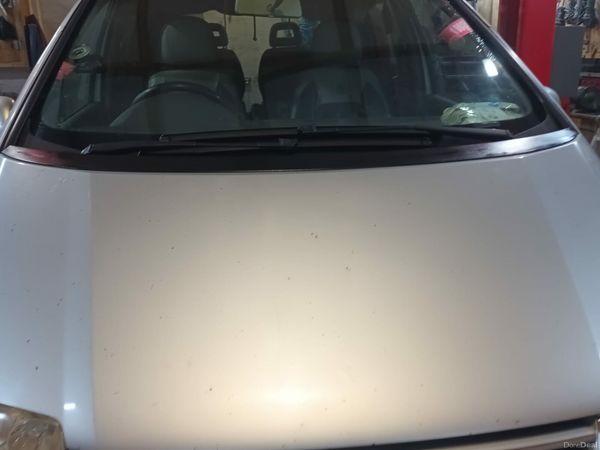 Volkswagen Sharan MPV, Diesel, 2004, Silver