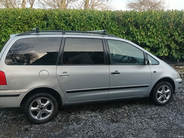 Volkswagen Sharan MPV, Diesel, 2004, Silver