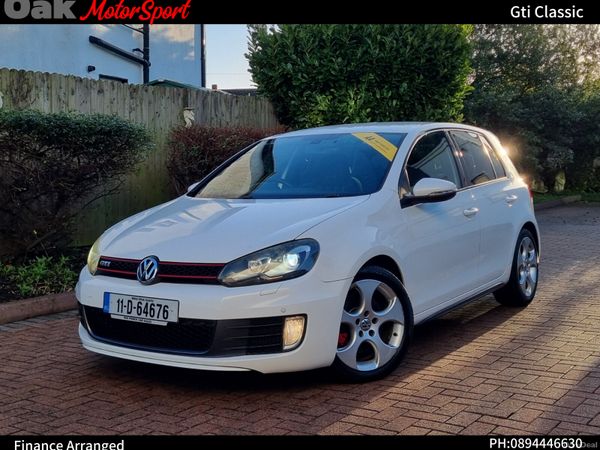 Volkswagen Golf Hatchback, Petrol, 2011, White