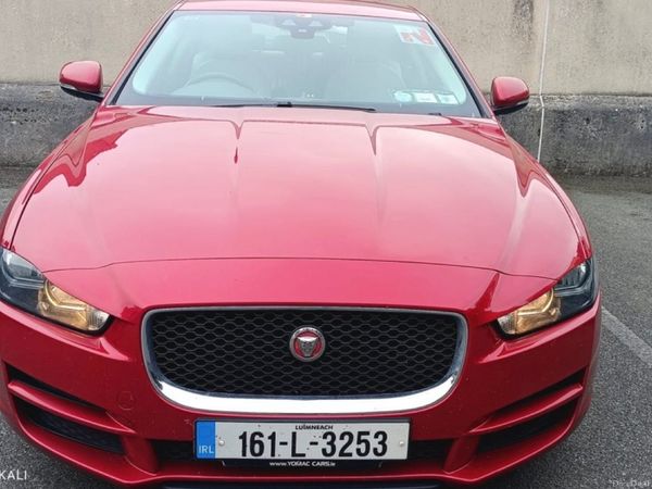 Jaguar XE Saloon, Diesel, 2016, Red