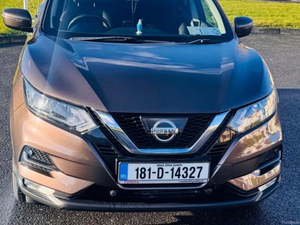Nissan Qashqai MPV, Petrol, 2018, Brown