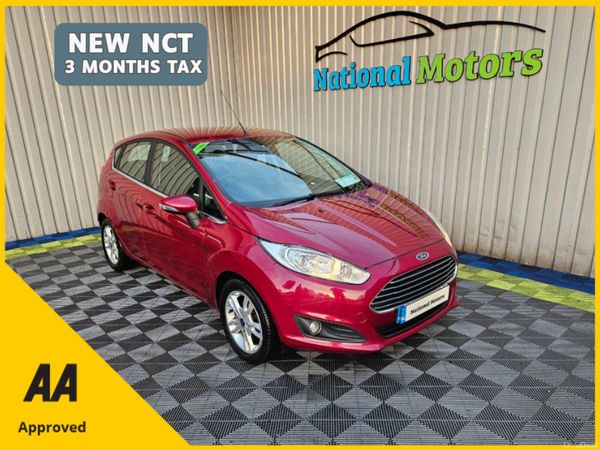 Ford Fiesta Hatchback, Petrol, 2014, Red