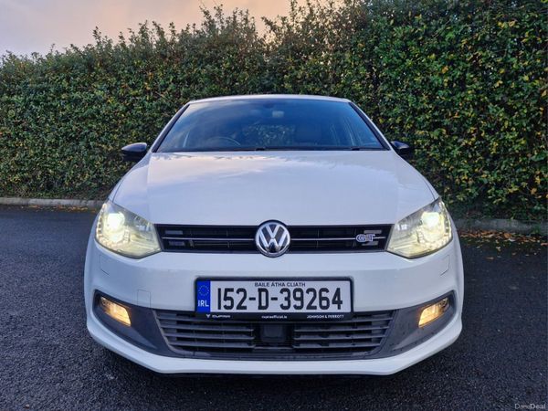 Volkswagen Polo Hatchback, Petrol, 2015, White