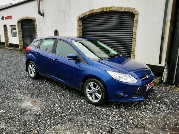 Ford Focus Hatchback, Petrol, 2014, Blue