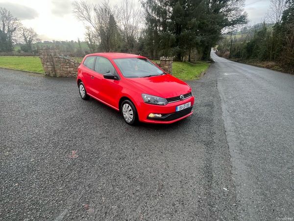 Volkswagen Polo Hatchback, Petrol, 2015, Red