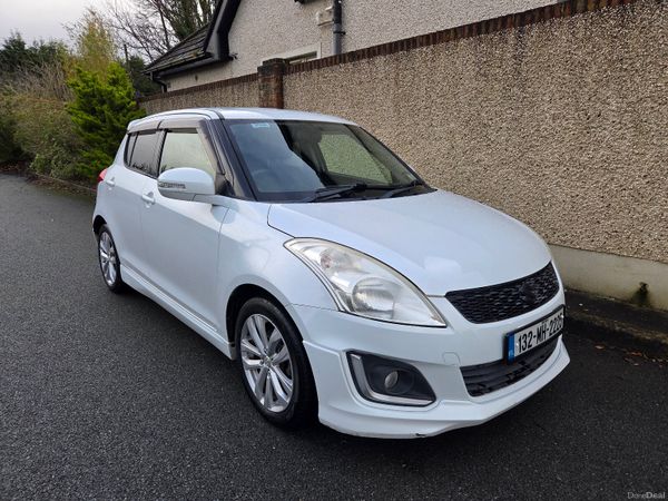 Suzuki Swift Hatchback, Petrol, 2013, White