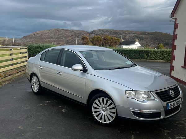 Volkswagen Passat Saloon, Diesel, 2009, Silver