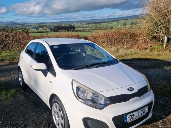 Kia Rio Hatchback, Petrol, 2013, White