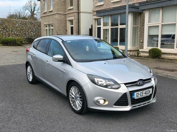 Ford Focus Hatchback, Petrol, 2012, Silver