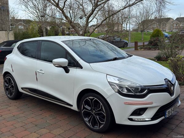 Renault Clio Hatchback, Petrol, 2019, White
