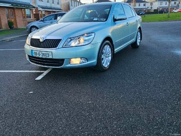 Skoda Octavia Hatchback, Diesel, 2009, Green