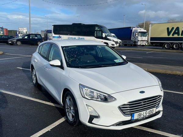 Ford Focus Hatchback, Petrol, 2019, White