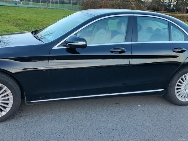 Mercedes-Benz C-Class Saloon, Diesel, 2015, Black