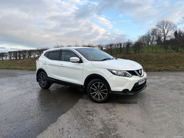 Nissan Qashqai Hatchback, Diesel, 2014, White