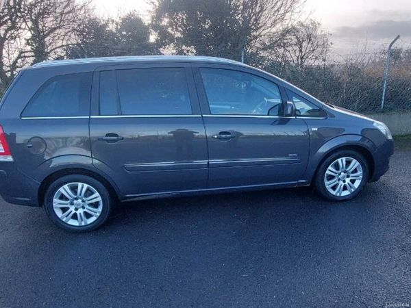 Vauxhall Zafira MPV, Diesel, 2012, Grey