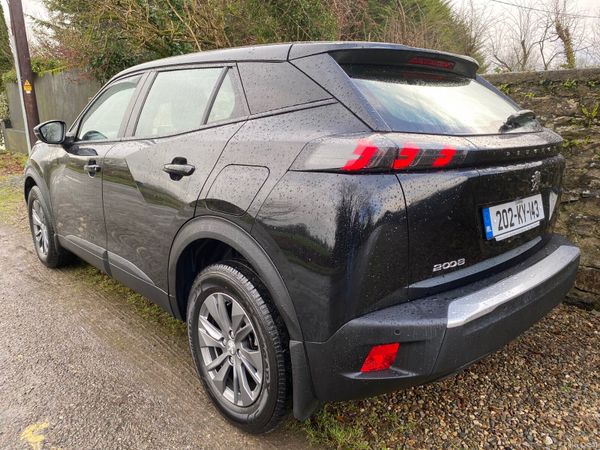 Peugeot 2008 MPV, Diesel, 2020, Black