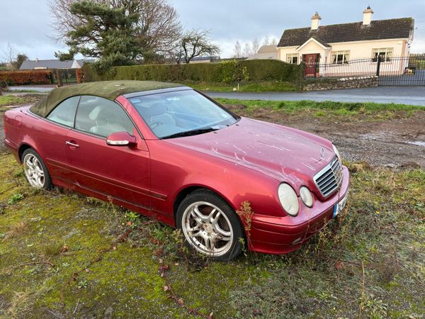 Mercedes-Benz CLK Convertible, Petrol, 2001, Red