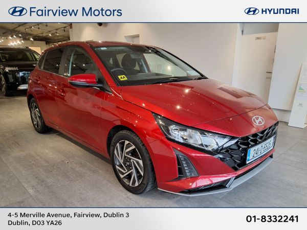 Hyundai i20 Hatchback, Petrol, 2024, Red