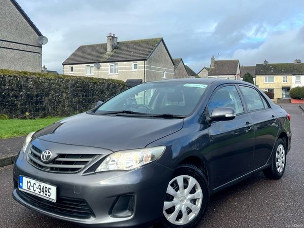Toyota Corolla Saloon, Diesel, 2012, Grey