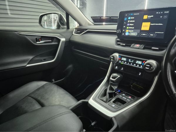 Toyota RAV4 SUV, Petrol Hybrid, 2023, Grey