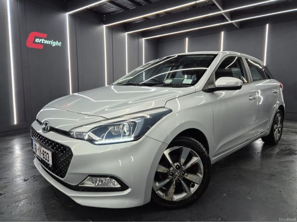 Hyundai i20 Hatchback, Petrol, 2016, Silver