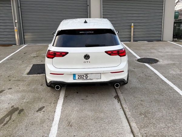 Volkswagen Golf Hatchback, Petrol, 2020, White