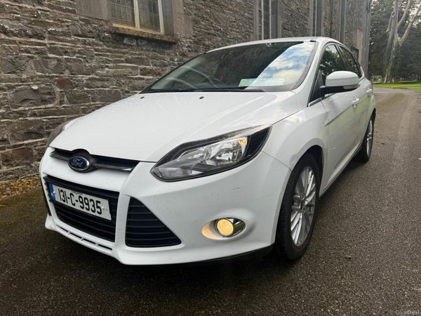 Ford Focus Hatchback, Petrol, 2013, White