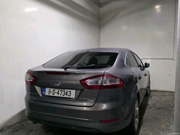 Ford Mondeo Hatchback, Diesel, 2011, Brown