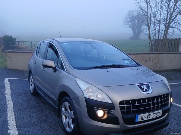Peugeot 3008 MPV, Diesel, 2010, Grey