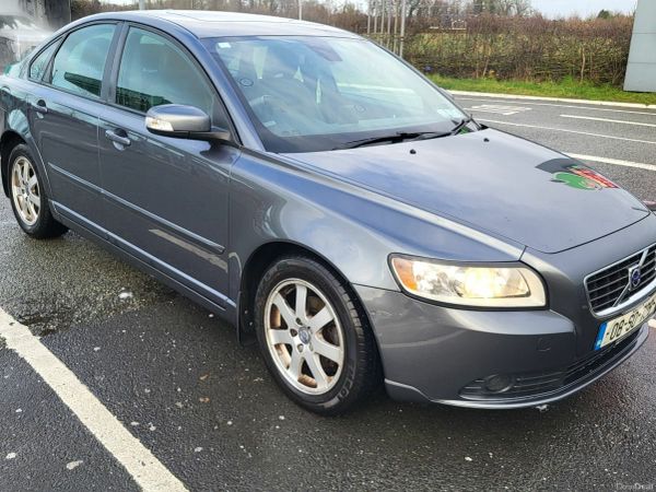 Volvo S40 Saloon, Petrol, 2008, Grey