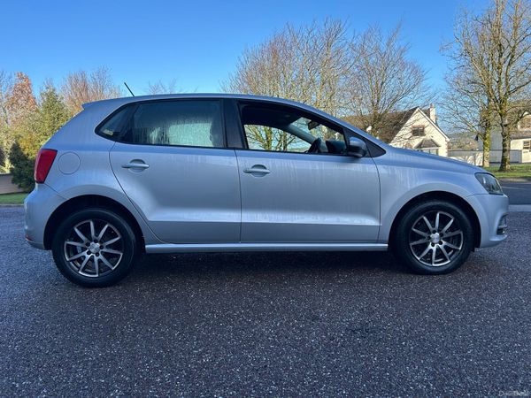 Volkswagen Polo Hatchback, Diesel, 2015, Silver