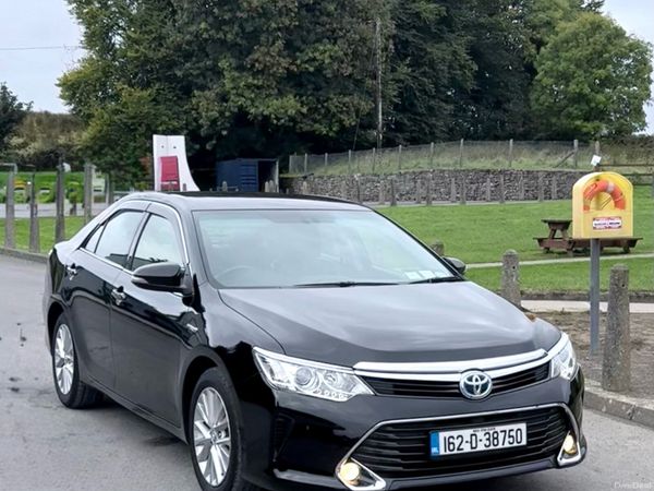 Toyota Camry Saloon, Petrol Hybrid, 2016, Black