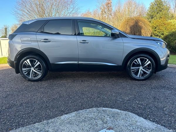 Peugeot 3008 MPV, Diesel, 2020, Grey