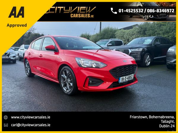 Ford Focus Hatchback, Petrol, 2019, Red