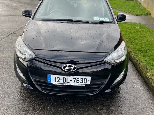 Hyundai i20 Hatchback, Petrol, 2012, Black