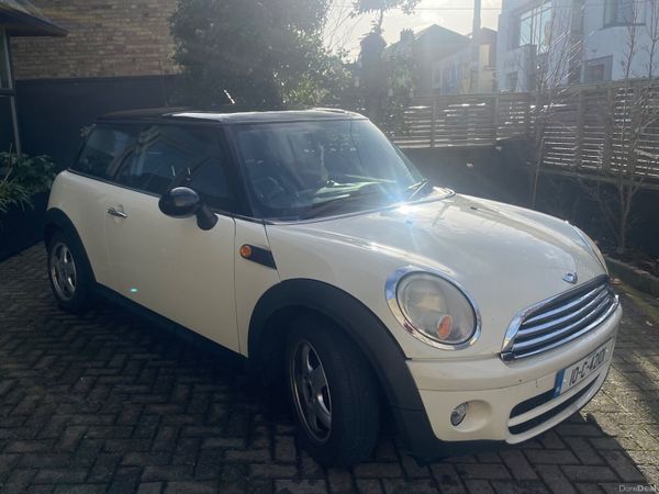 Mini Cooper Hatchback, Diesel, 2010, White