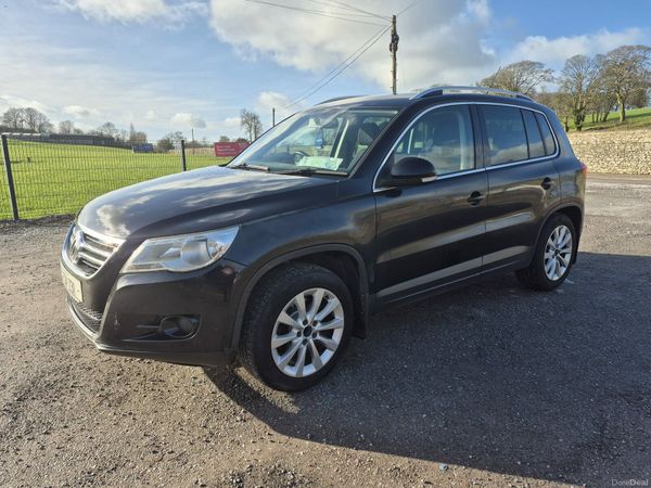 Volkswagen Tiguan SUV, Diesel, 2011, Black