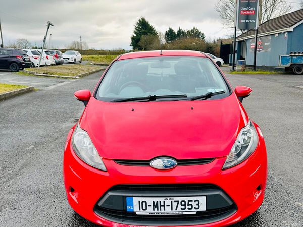Ford Fiesta Hatchback, Petrol, 2010, Red